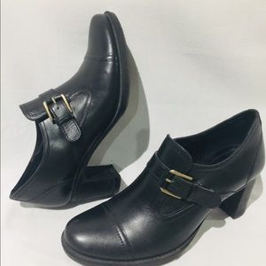 Ecco Black Leather Slip On Heels Sz Euro 40